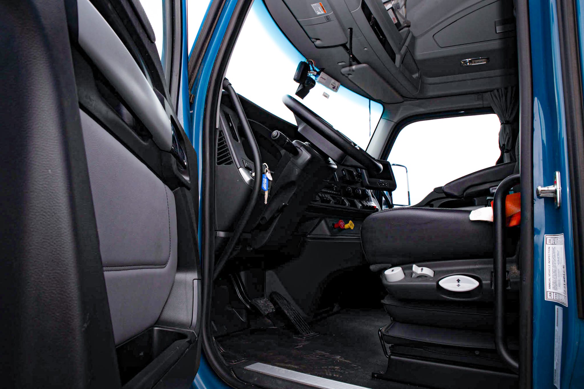 Door open to a GPT commercial truck